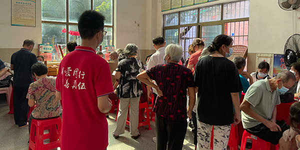 施奈仕公益,牛盟公益活動,關(guān)愛老人公益活動